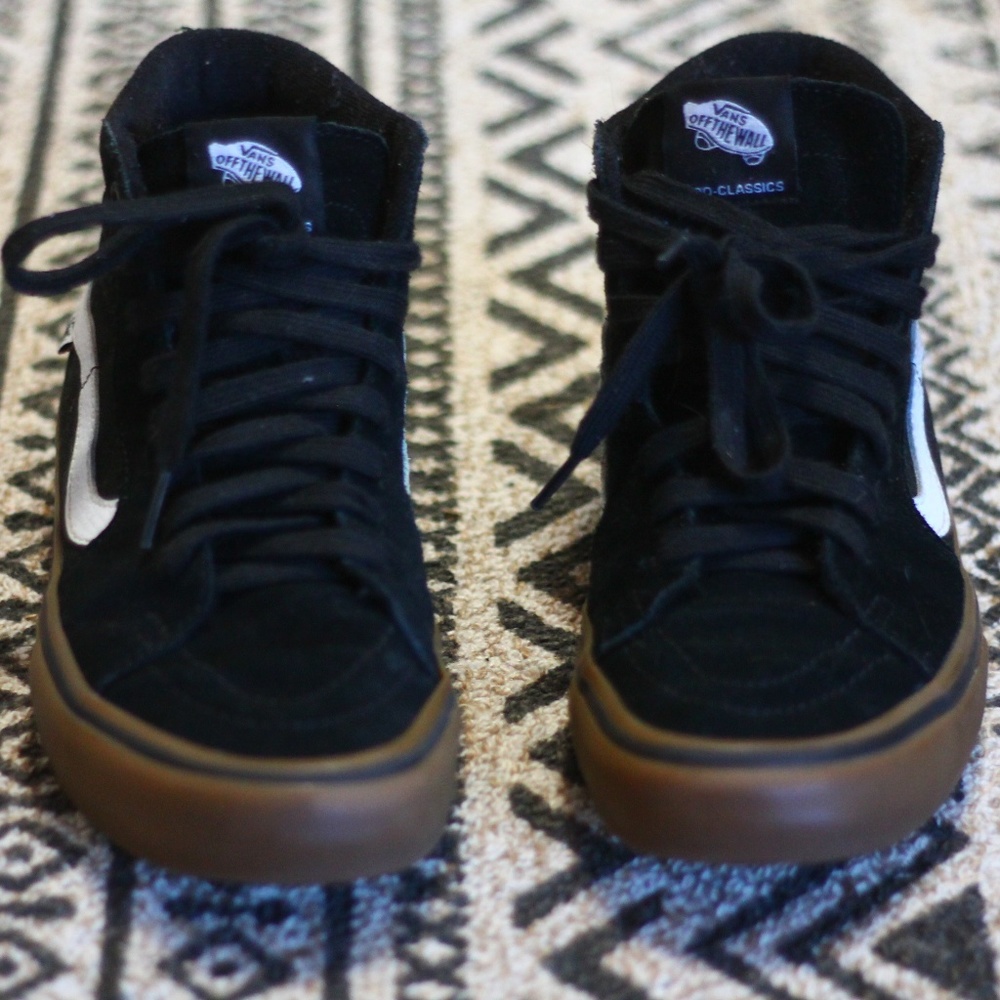 Black Sk8-Hi Pro Vans w/ Brown Gum Sole